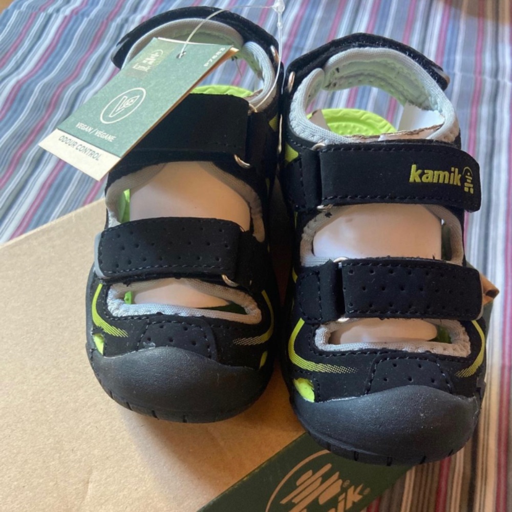 Kids Kamik sandals